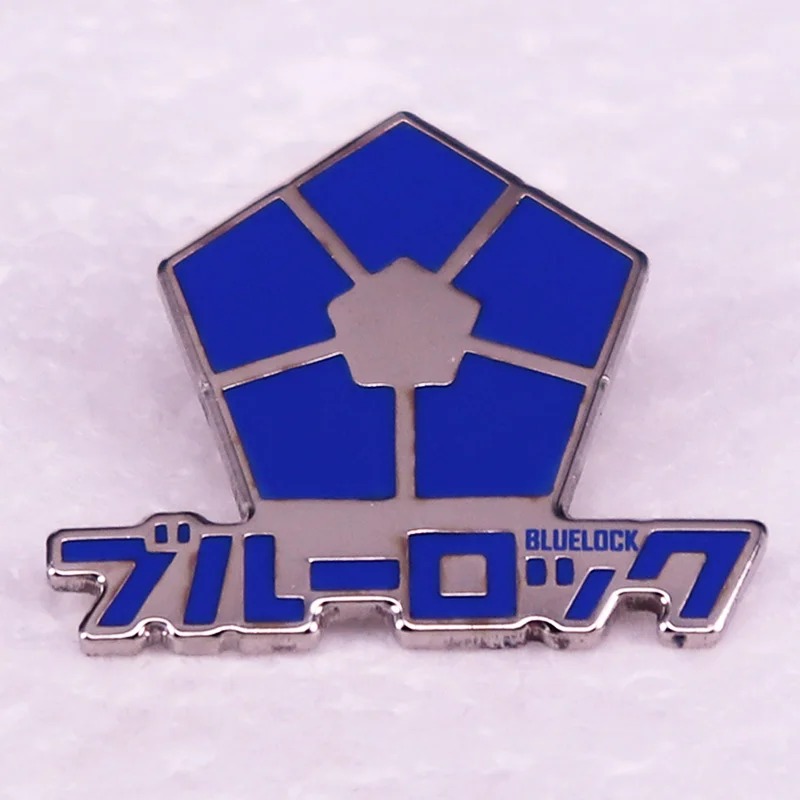 Broche esmaltado do emblema de Blue Lock, pentágono azul com logo em katakana