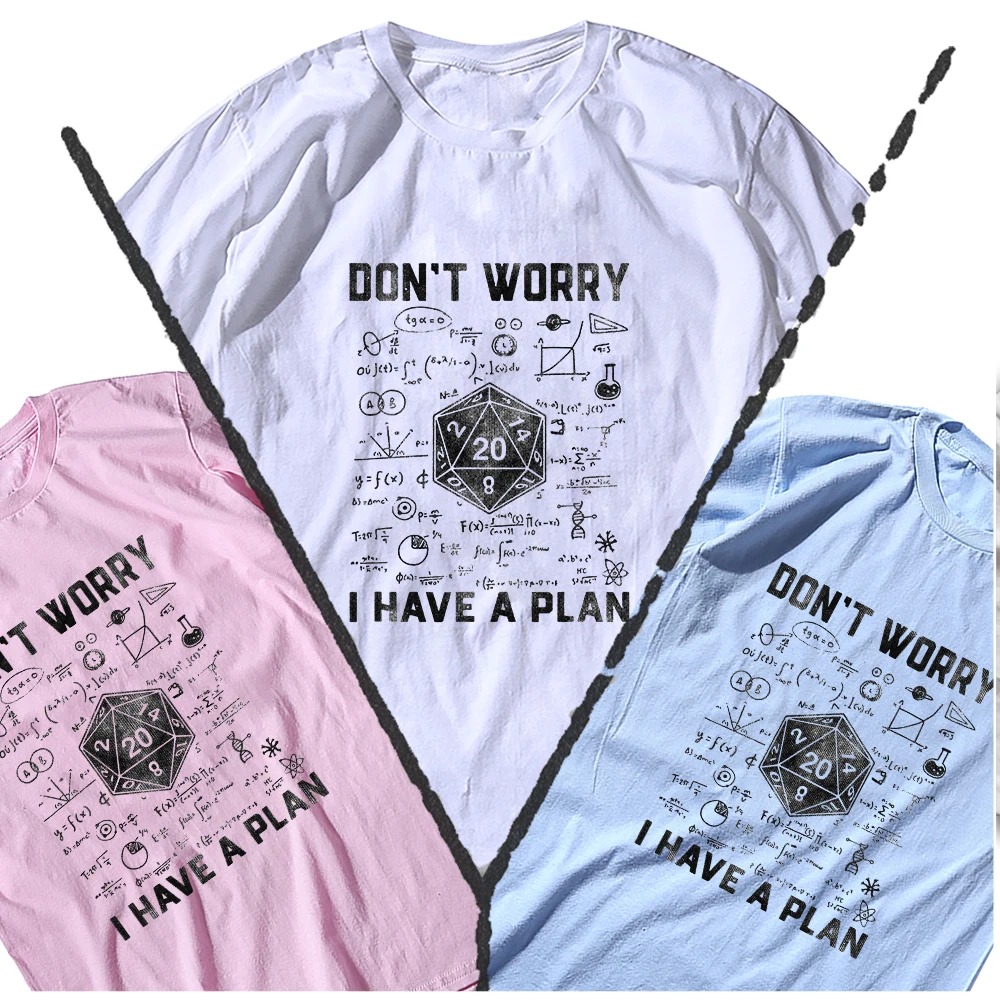 Camisetas de Dungeons & Dragons com D20 em branco, rosa e azul claro