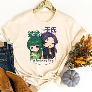 Camiseta bege com Maomao e Jinshi chibi, de Diários de uma Apotecária