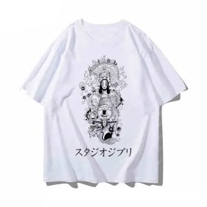 Camiseta branca com o Sem-Rosto e personagens de A Viagem de Chihiro em preto