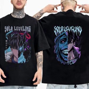 Camiseta preta de Solo Leveling com Sung Jin-woo num quadro azul e vermelho; rosto dividido atrás