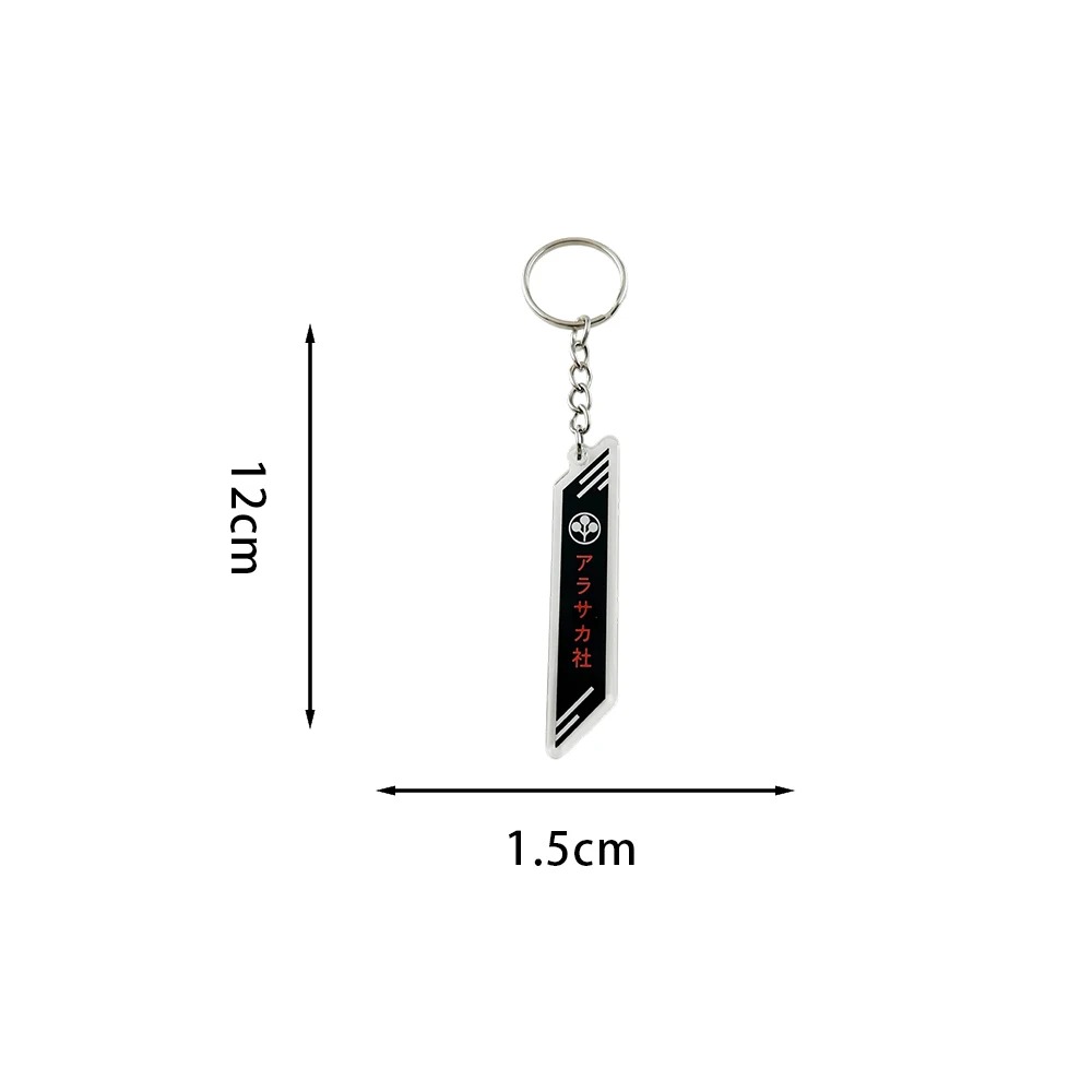 Chaveiro da Arasaka com as medidas de 12 cm por 1,5 cm, sobre fundo branco