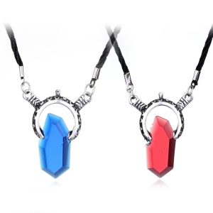 Dois colares do amuleto de Dante, cristal azul e vermelho, argola metálica e cordão preto