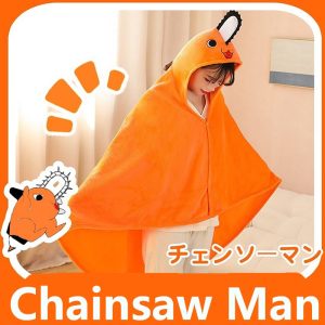 Capa laranja do Pochita, de Chainsaw Man, com capuz de dentes e serra