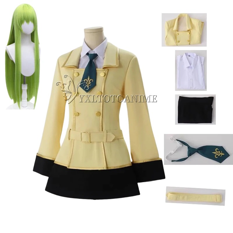 Casaco amarelo de botões dourados, camisa branca e gravata verde da C.C., Code Geass