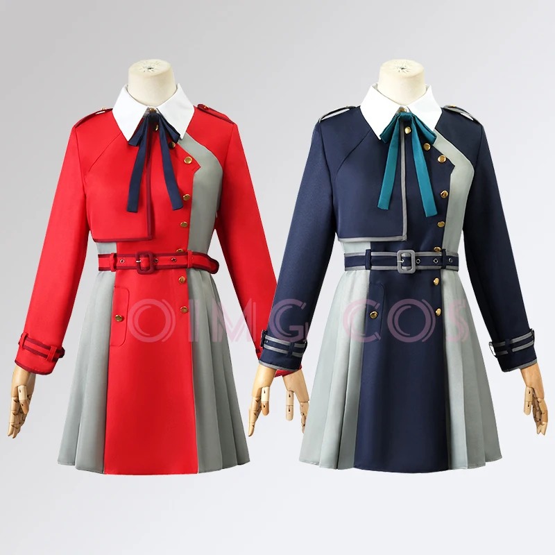 Uniformes de Lycoris Recoil: casaco vermelho da Chisato e azul-marinho da Takina com saia plissada cinza