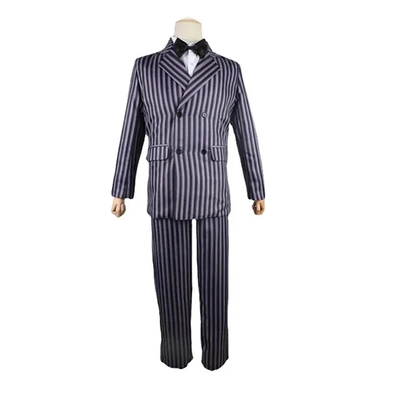 Manequim vestindo o terno listrado e a gravata-borboleta do Gomez Addams, A Família Addams