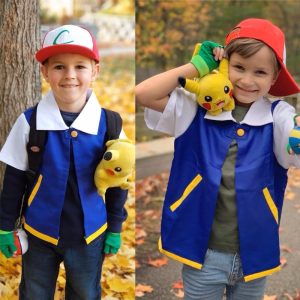 Traje infantil do Ash Ketchum, de Pokémon: colete azul, camiseta e boné vermelho e branco