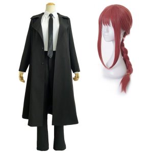 Cosplay da Makima, de Chainsaw Man, com sobretudo preto, camisa branca, gravata e peruca ruiva trançada