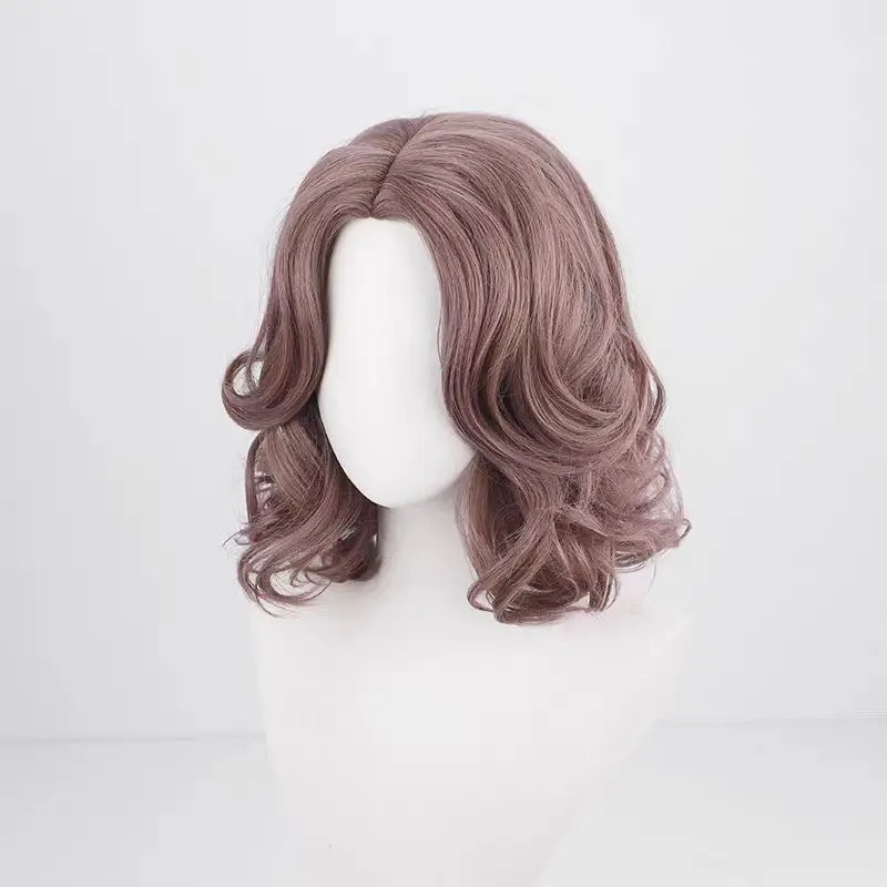 Peruca ondulada rosada que acompanha a opção com peruca do cosplay da Melina, de Elden Ring