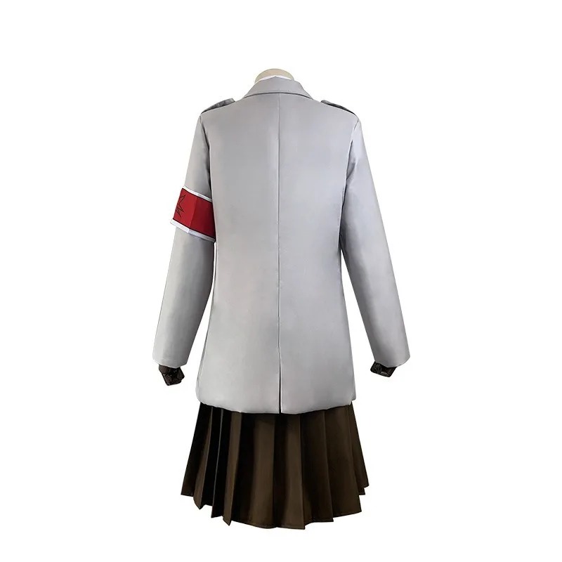 Cosplay da Pieck Finger, de Attack on Titan, de costas: casaco cinza, braçadeira e saia marrom