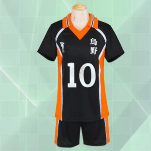 Uniforme do Karasuno nº 10 do Hinata, de Haikyuu!!: camisa preta e laranja com short, num manequim