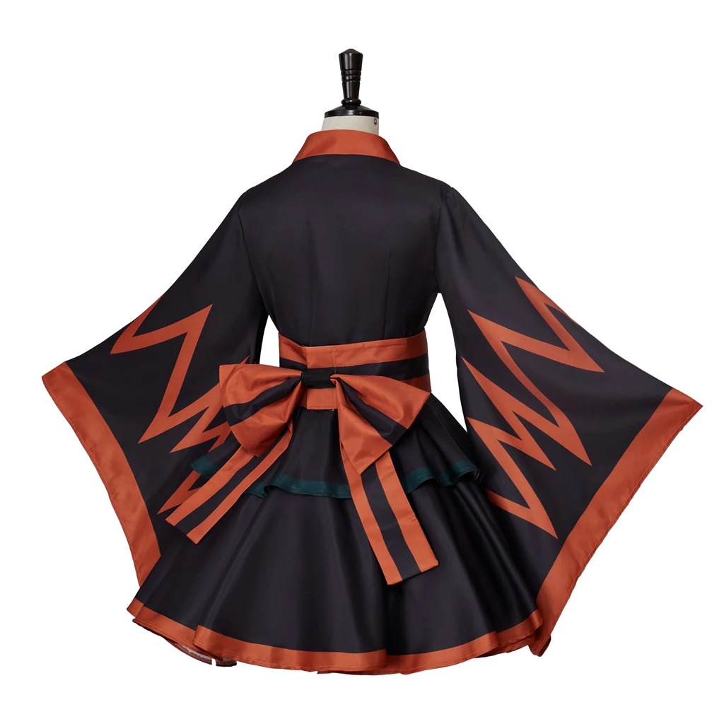 Obi laranja em laço nas costas do vestido quimono do Bakugo