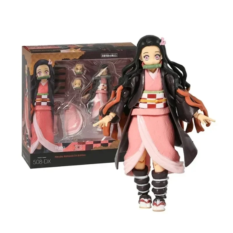 Nezuko Kamado em Figma articulada, Demon Slayer, de quimono rosa, ao lado da caixa