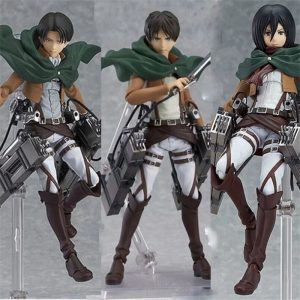 Figures articuladas de Levi, Eren e Mikasa com capa verde e equipamento de manobra, Attack on Titan