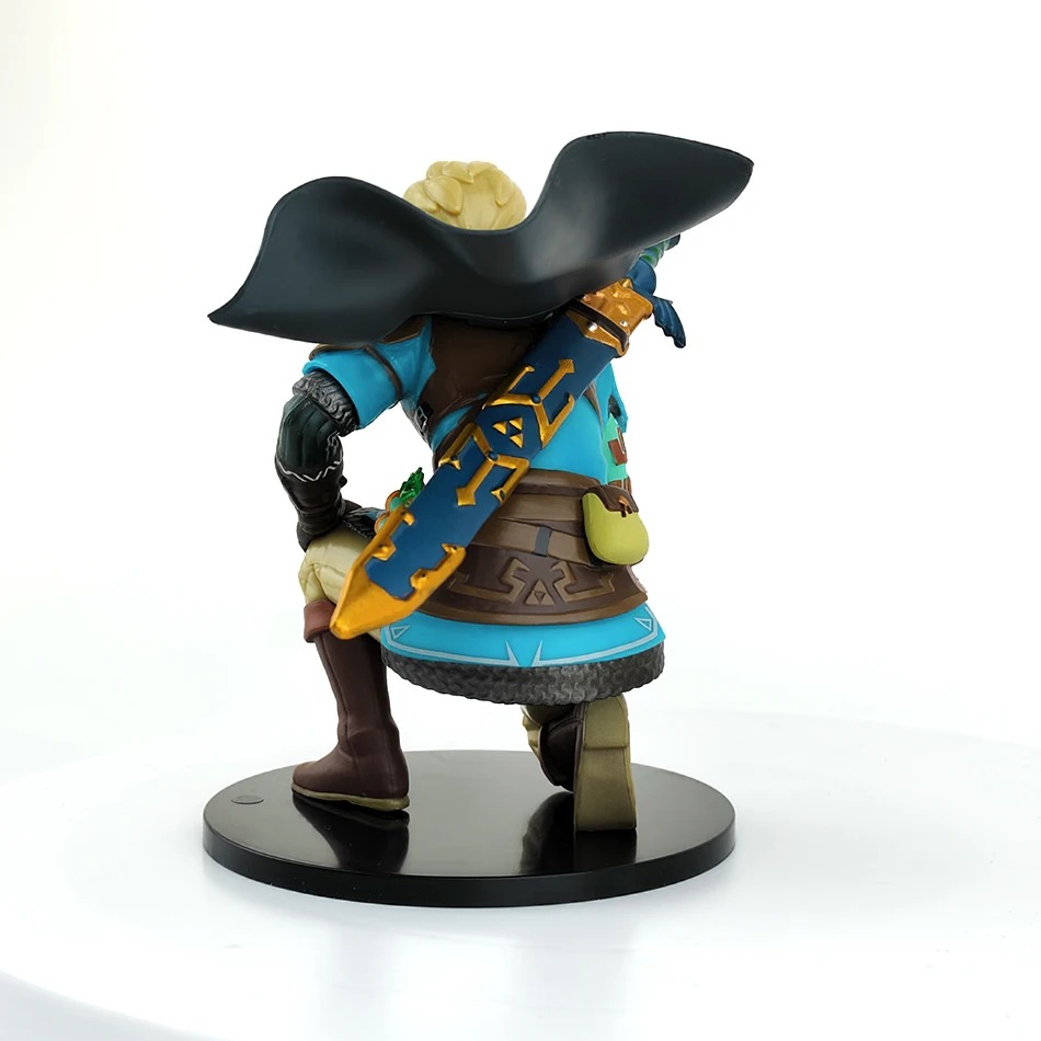 Link visto por trás, com a capa e a espada nas costas, figure de The Legend of Zelda