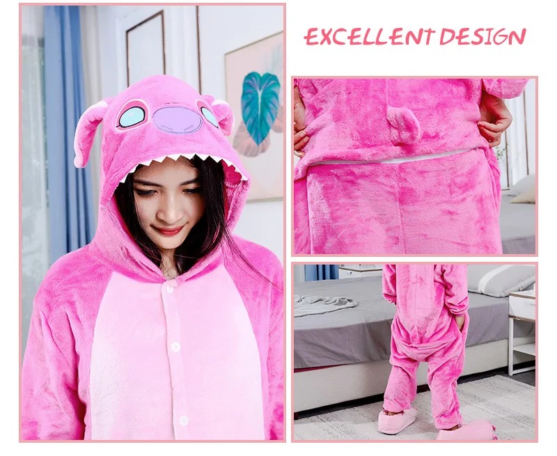 Capuz com o rosto do Stitch rosa e detalhes do rabo e dos pés do kigurumi