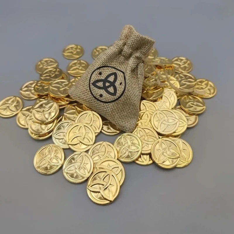 Moedas Mora douradas de Genshin Impact espalhadas junto de um saquinho de pano com o símbolo do jogo