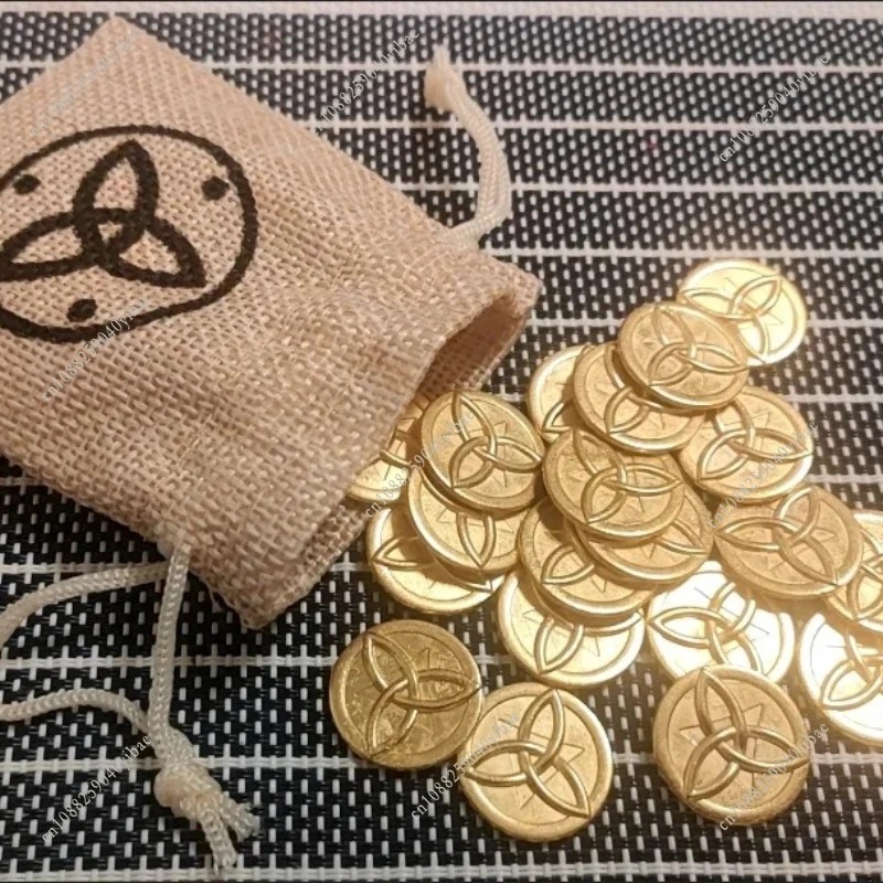 Saquinho de pano aberto com moedas Mora douradas de Genshin Impact dentro