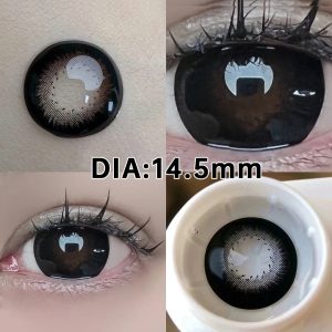 Lente preta de pupila grande de 14,5 mm, de perto e no olho, com detalhe cinza