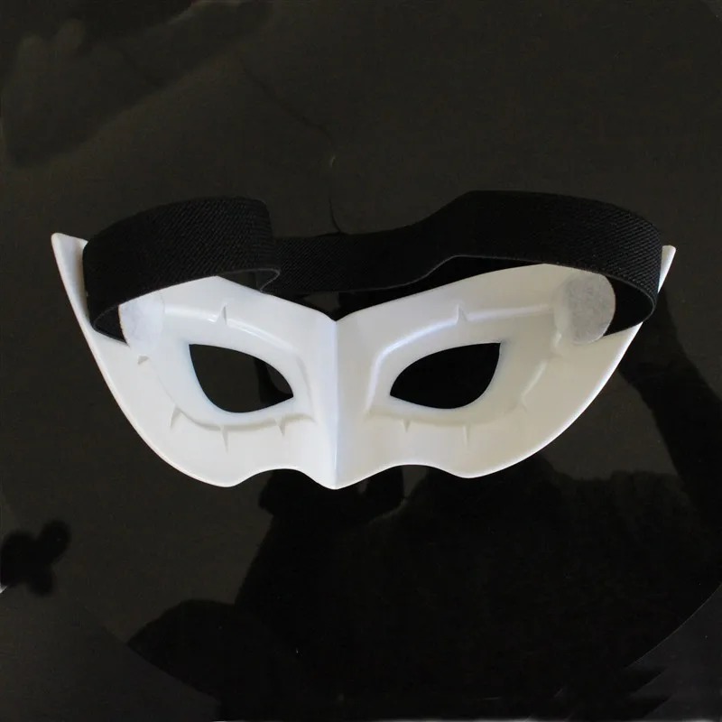 Máscara do Joker com elástico preto, de frente, em fundo escuro
