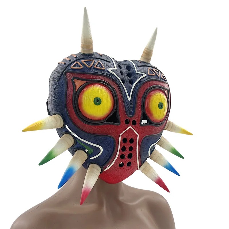 Máscara da Majora's Mask em látex, face azul e vermelha, em manequim