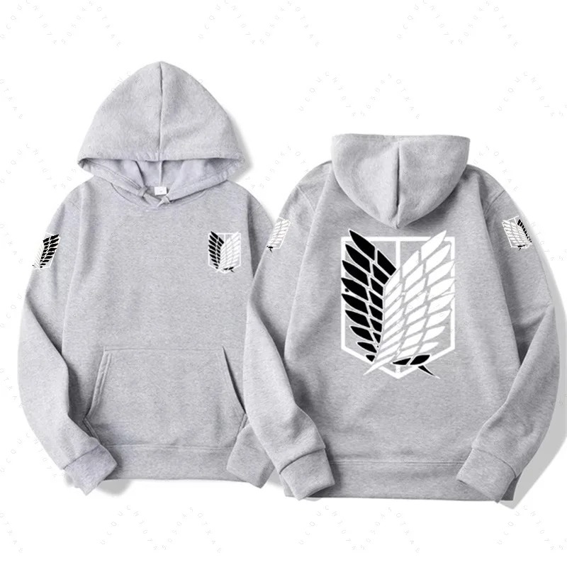 Moletom cinza de capuz e bolso de Attack on Titan com as Asas da Liberdade nas costas