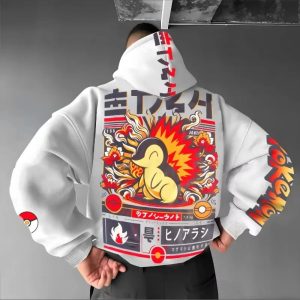 Moletom branco com capuz, arte do Cyndaquil de Pokémon nas costas e na manga