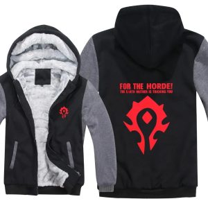 Moletom preto de mangas cinza, capuz forrado e brasão vermelho da Horda de World of Warcraft nas costas