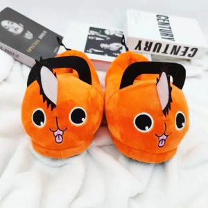 Par de pantufas de pelúcia laranja do Pochita, de Chainsaw Man, com orelha de motosserra
