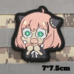 Patch bordado chibi da Anya Forger, de Spy x Family, de olhos arregalados, com 7 x 7,5 cm