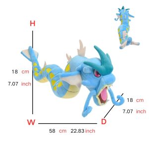 Gyarados azul de pelúcia, de Pokémon, com cerca de 58 cm de comprimento e boca aberta