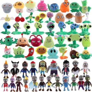 Coleção de pelúcias de Plants vs. Zombies com muitas plantas e zumbis coloridos