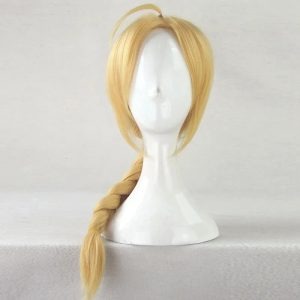 Peruca loira do Edward Elric com trança longa, de frente, num busto branco