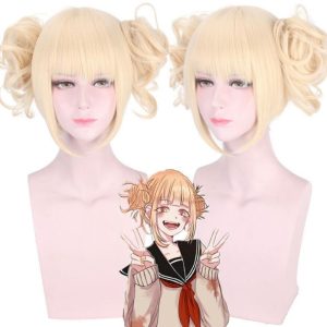 Himiko Toga, de My Hero Academia: peruca loira com dois coques desalinhados