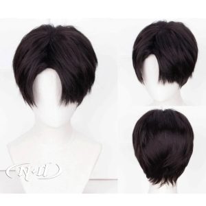 Peruca preta curta do Levi Ackerman, Attack on Titan, mostrada em três ângulos no busto