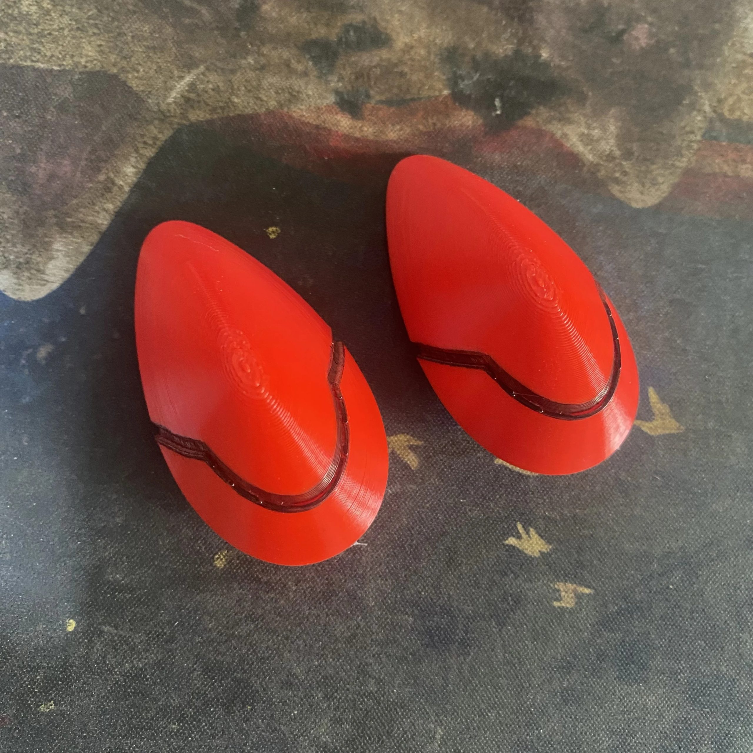 Par de presilhas vermelhas de Evangelion, ideais para o cosplay da Asuka