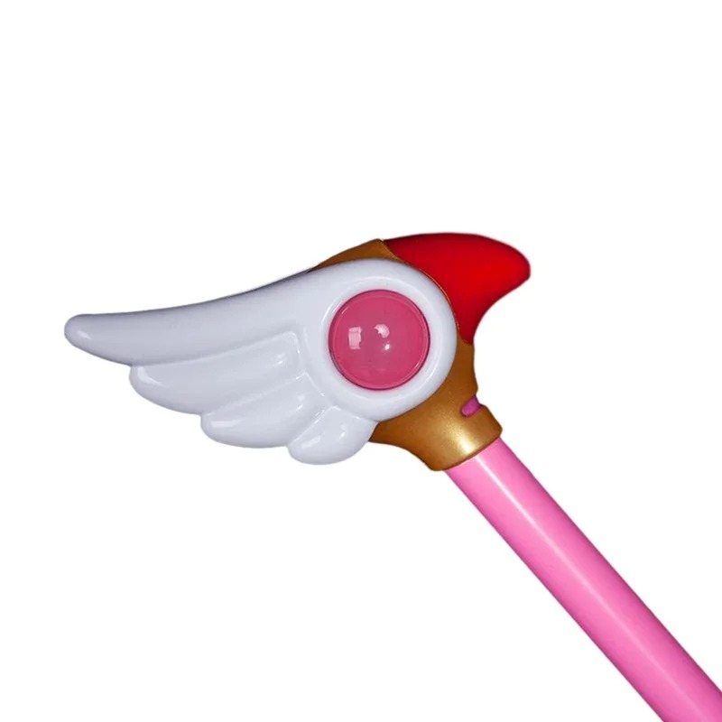 Asas brancas e esfera vermelha da varinha da Sakura Kinomoto em detalhe