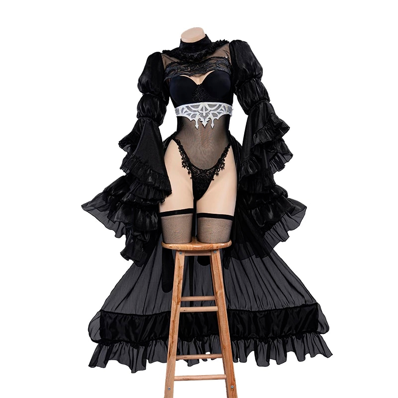 Vestido preto da 2B, de Nier: Automata, com mangas de babados, exposto em manequim